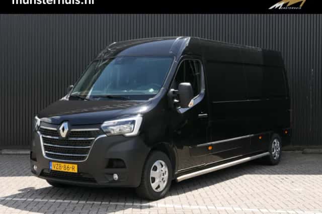 Renault Master (2023) thumbnail 1