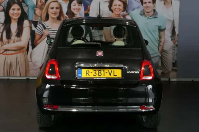 Fiat 500 (2022) thumbnail 4
