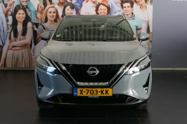 Nissan Qashqai (2023) thumbnail 2