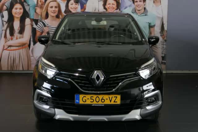 Renault Captur (2019) thumbnail 2