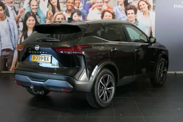 Nissan Qashqai (2023) thumbnail 3