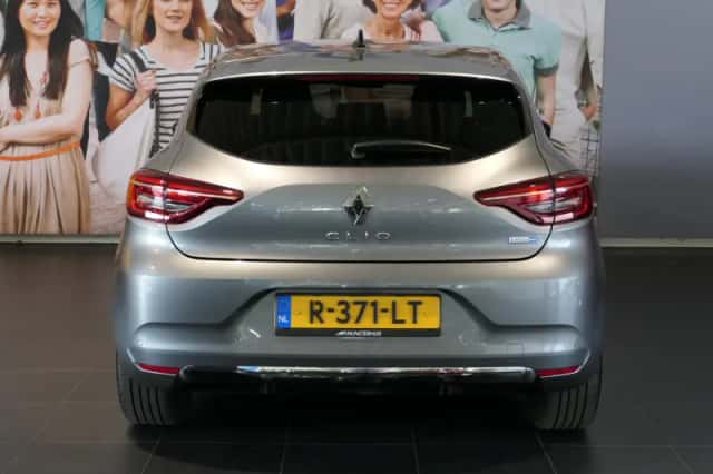 Renault Clio (2022) thumbnail 4