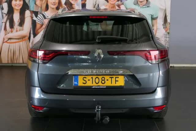 Renault Mégane (2023) thumbnail 4