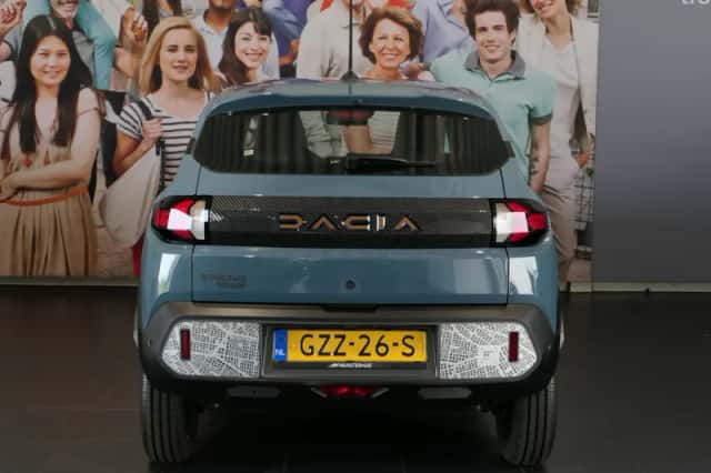 Dacia Spring (2025) thumbnail 4