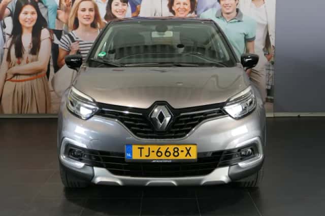 Renault Captur (2018) thumbnail 2