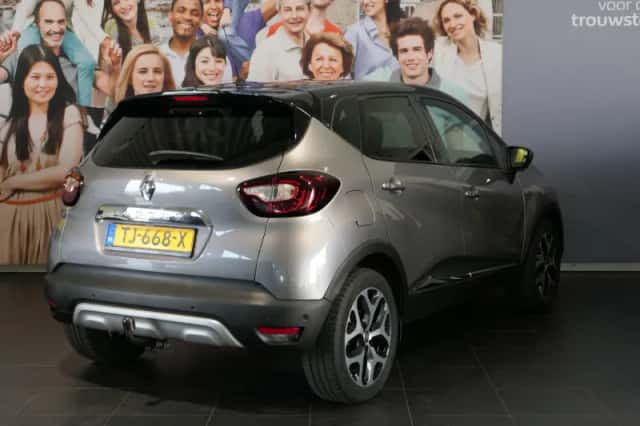 Renault Captur (2018) thumbnail 3