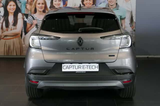 Renault Captur (2025) thumbnail 4