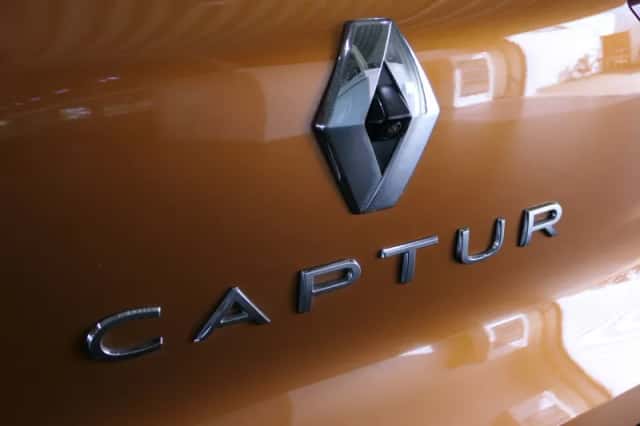 Renault Captur (2021) thumbnail 5