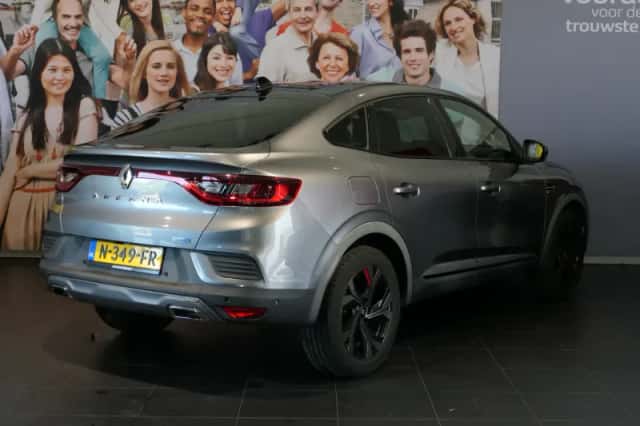 Renault Arkana (2021) thumbnail 3