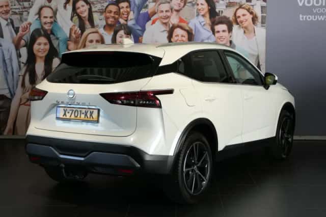 Nissan Qashqai (2023) thumbnail 3