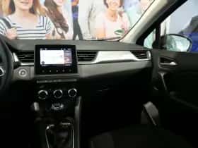 Renault Captur (2022) thumbnail 16