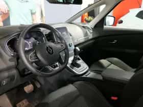 Renault Grand Scénic (2023) thumbnail 25