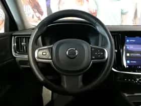 Volvo V60 (2022) thumbnail 17