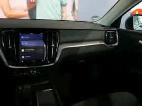 Volvo V60 (2022) thumbnail 22