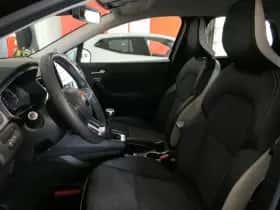 Renault Captur (2021) thumbnail 22