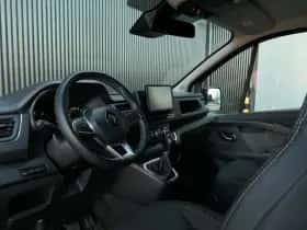 Renault Trafic (2022) thumbnail 19
