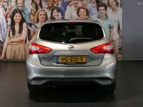 Nissan Pulsar (2015) thumbnail 4