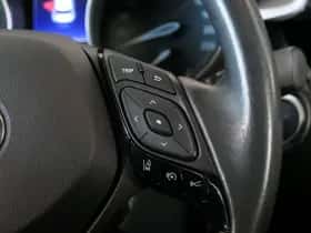 Toyota C-HR (2022) thumbnail 12