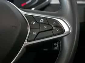 Renault Captur (2022) thumbnail 15