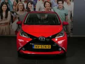 Toyota Aygo (2017) thumbnail 2