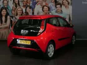 Toyota Aygo (2017) thumbnail 3