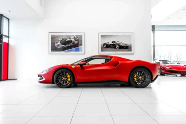 Ferrari 296 GTB (2023) thumbnail 1