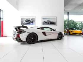 McLaren 570S (2017) thumbnail 3