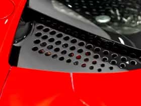 Ferrari SF90 Stradale (2024) thumbnail 33