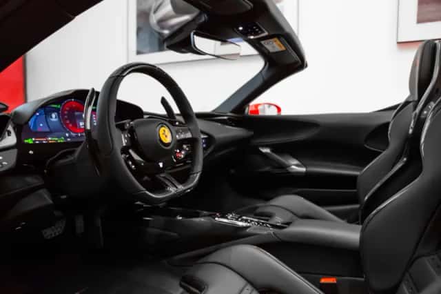 Ferrari SF90 Spider (2025) thumbnail 4
