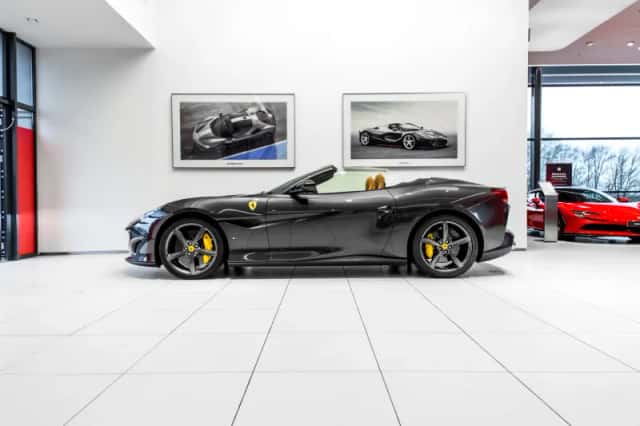 Ferrari Portofino (2018) thumbnail 1