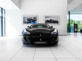 Ferrari GTC4Lusso (2017) thumbnail 17