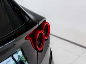 Ferrari GTC4Lusso (2017) thumbnail 25