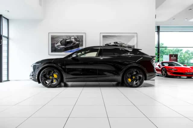 Lotus Eletre (2023) thumbnail 1