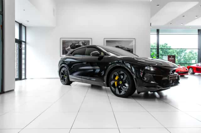 Lotus Eletre (2023) thumbnail 4