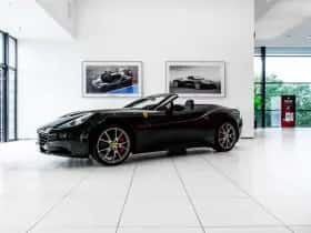 Ferrari California (2012) thumbnail 2