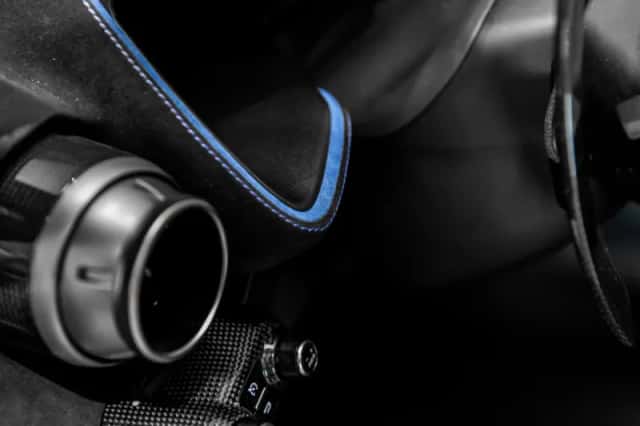 Ferrari 812 Competizione (2022) thumbnail 6