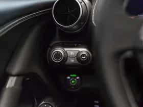 Ferrari 812 GTS (2023) thumbnail 6