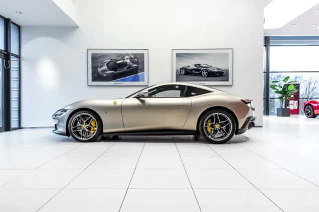 Ferrari Roma (2021) thumbnail 1