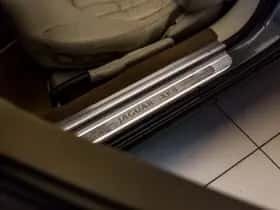 Jaguar XK (2005) thumbnail 16