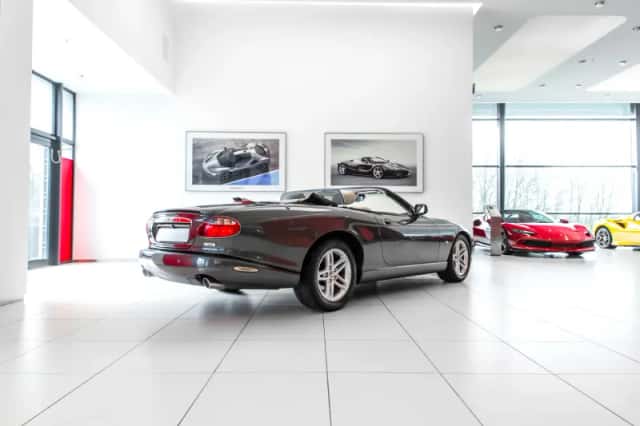 Jaguar XK8 (2005) thumbnail 4