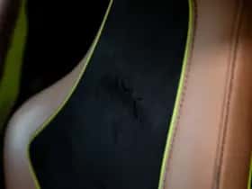 Aston Martin V8 Vantage (2019) thumbnail 15