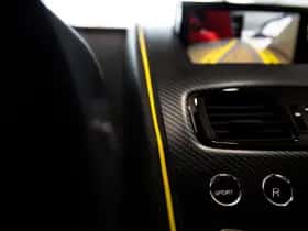 Aston Martin V8 Vantage (2019) thumbnail 47