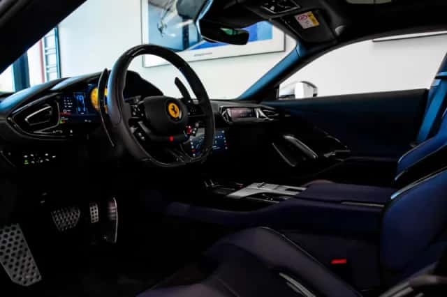 Ferrari 12 Cilindri (2025) thumbnail 4