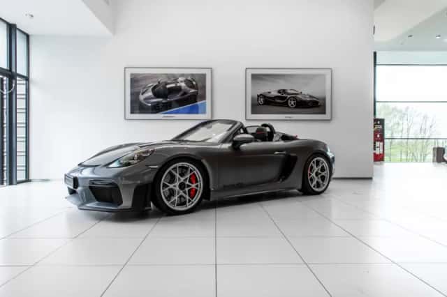 Porsche 718 Spyder (2023) thumbnail 2