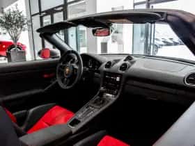 Porsche 718 (2023) thumbnail 18