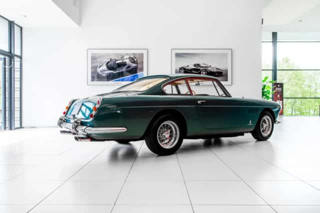 Ferrari 250 GT 2+2 (1962) thumbnail 3