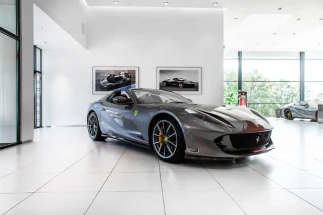 Ferrari 812 GTS (2020) thumbnail 1