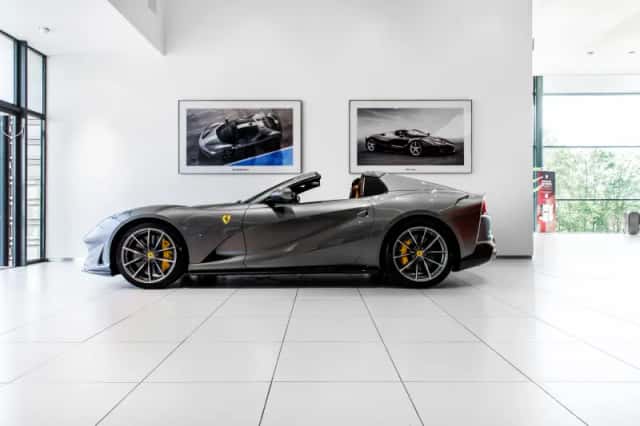 Ferrari 812 GTS (2020) thumbnail 1