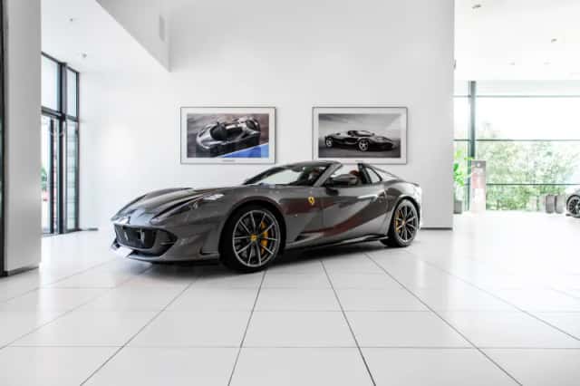 Ferrari 812 GTS (2020) thumbnail 2