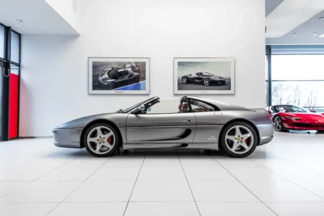 Ferrari F355 (1998) thumbnail 1